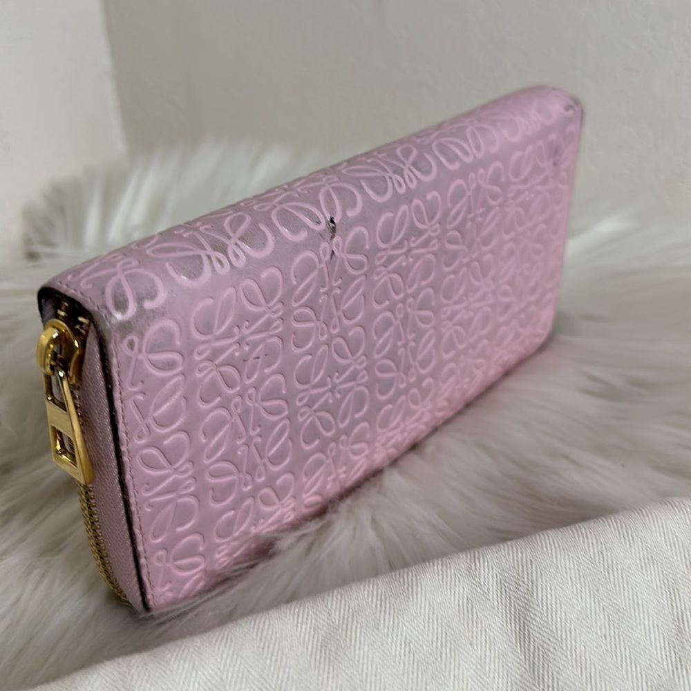 💯Authentic LOEWE PINK EMBOSSED  Long WALLET 🍀 - Picture 9 of 16